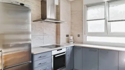 Piso en alquiler en Calle del Palacio, Antiguo Ondarreta (San Sebastián - Donostia) de 1.200 €<span>/mes</span>