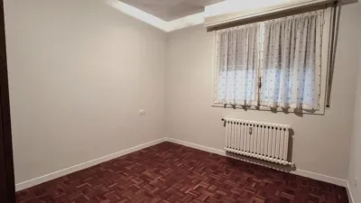 Piso en alquiler en Calle de Cuesta de la Reina, San Juan - Donibane (Pamplona - Iruña) de 1.300 €<span>/mes</span>
