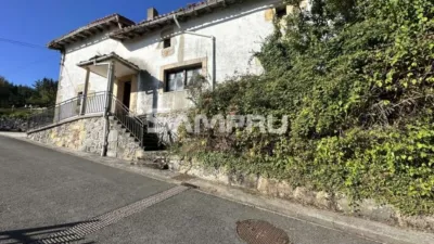 Casa en Aramaio photo 2