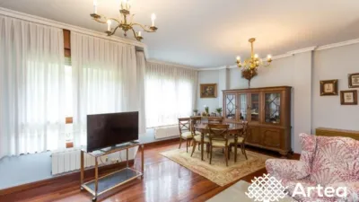 Apartment on Pedro de Elejalde Street photo 3