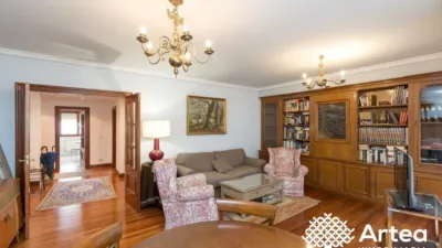 Apartment on Pedro de Elejalde Street photo 4