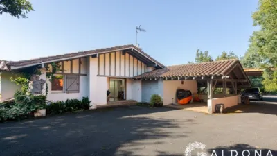 Casa en venta en Urrugne, Urrugne de 2.500.000 €