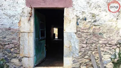 House in Almándoz photo 24