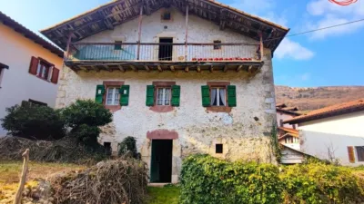 House in Almándoz photo 2
