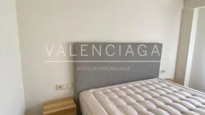Piso en alquiler en Ondarreta Pasealekua, Antiguo Ondarreta (San Sebastián - Donostia) de 2.500 €<span>/mes</span>