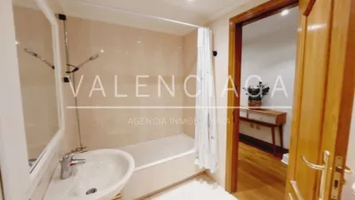 Piso en alquiler en Ondarreta Pasealekua, Antiguo Ondarreta (San Sebastián - Donostia) de 2.500 €<span>/mes</span>