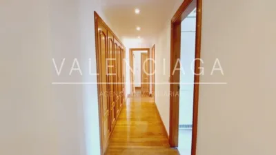 Piso en alquiler en Ondarreta Pasealekua, Antiguo Ondarreta (San Sebastián - Donostia) de 2.500 €<span>/mes</span>