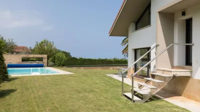 Casa en alquiler en Camino de Arritxulo, Ibaeta-Igeldo (San Sebastián - Donostia) de 9.000 €<span>/mes</span>