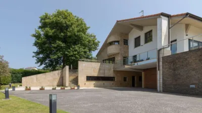 Casa en alquiler en Camino de Arritxulo, Ibaeta-Igeldo (San Sebastián - Donostia) de 9.000 €<span>/mes</span>