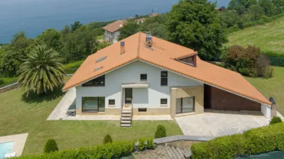 Casa en alquiler en Camino de Arritxulo, Ibaeta-Igeldo (San Sebastián - Donostia) de 9.000 €<span>/mes</span>