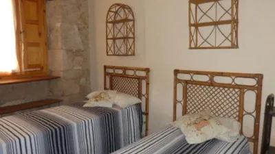House in Casa Para in the center of Villarcayo with an interior patio of about 60 m². Distributed over three floors, with the possibility of adding another floor. photo 10