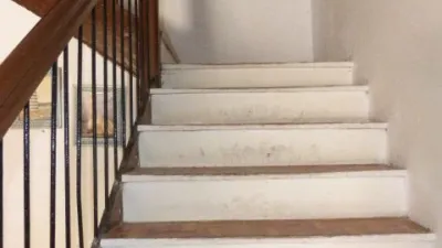 House in Casa Para in the center of Villarcayo with an interior patio of about 60 m². Distributed over three floors, with the possibility of adding another floor. photo 12