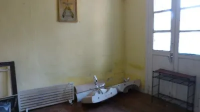 House in Casa Para in the center of Villarcayo with an interior patio of about 60 m². Distributed over three floors, with the possibility of adding another floor. photo 13