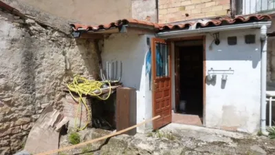 House in Casa Para in the center of Villarcayo with an interior patio of about 60 m². Distributed over three floors, with the possibility of adding another floor. photo 7