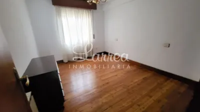 Apartment in Amorebieta photo 11