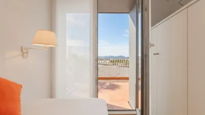 Top floor flat on Calle del Monasterio de Aberin photo 79
