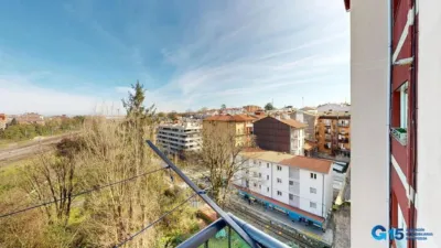Piso en venta en Colon Ibilbidea, Anaka-San Miguel-El Pinar (Irun) de 320.000 €