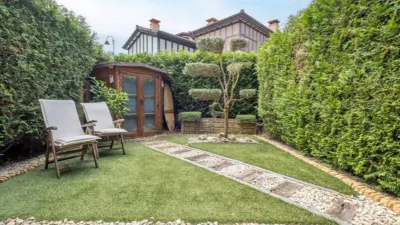 Casa adosada en venta en Herrikosoro Kalea, cerca de Sorginsoro Kalea, Zarautz de 1.075.000 €