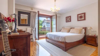 Casa adosada en venta en Herrikosoro Kalea, cerca de Sorginsoro Kalea, Zarautz de 1.075.000 €
