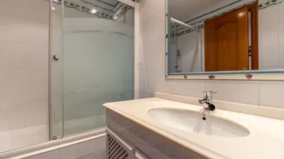 Casa adosada en venta en Herrikosoro Kalea, cerca de Sorginsoro Kalea, Zarautz de 1.075.000 €