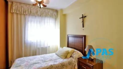 Apartment on Calle de Miguel Servet photo 14