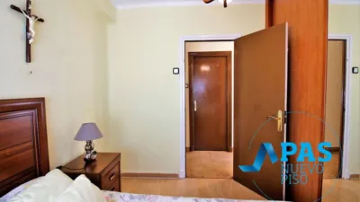 Apartment on Calle de Miguel Servet photo 15