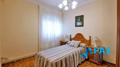 Apartment on Calle de Miguel Servet photo 20