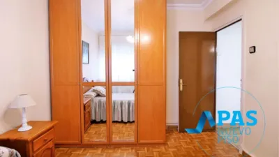 Apartment on Calle de Miguel Servet photo 21