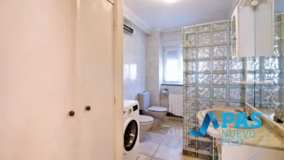 Apartment on Calle de Miguel Servet photo 22