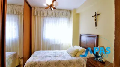 Apartment on Calle de Miguel Servet photo 6