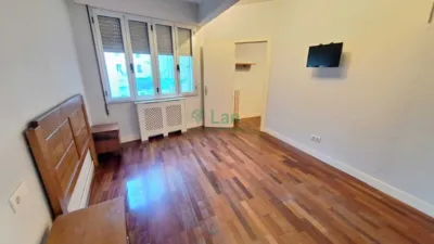 Apartment on Pedro Martínez Artola Street photo 5