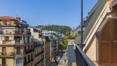 Ático en venta en Calle de Hondarribia, Centro (San Sebastián - Donostia) de 650.000 €