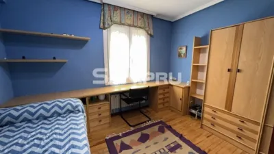 Piso en venta en Calle de Zerkaosteta, Mondragón - Arrasate de 240.000 €