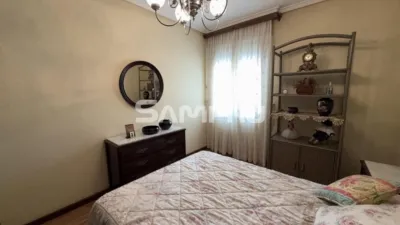 Piso en venta en Calle de Zerkaosteta, Mondragón - Arrasate de 240.000 €