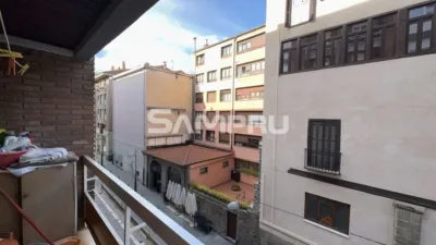 Piso en venta en Calle de Zerkaosteta, Mondragón - Arrasate de 240.000 €