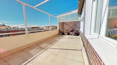 Ático en alquiler en Niño Jesús - Imagen 2