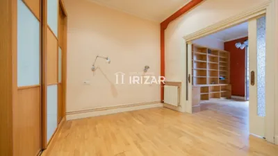 Apartment on Ercilla Street photo 12