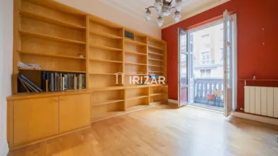 Apartment on Ercilla Street photo 15