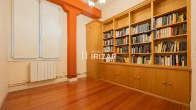 Apartment on Ercilla Street photo 21