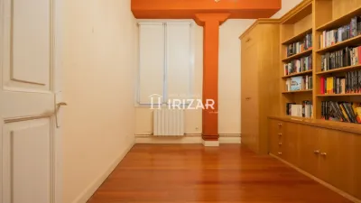 Apartment on Ercilla Street photo 23