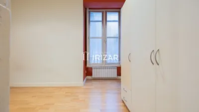 Apartment on Ercilla Street photo 24