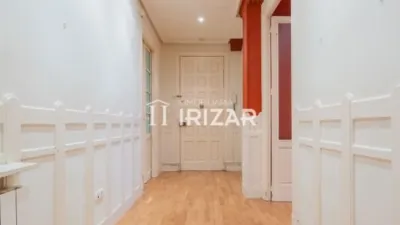 Apartment on Ercilla Street photo 30