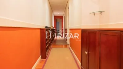 Apartment on Ercilla Street photo 32