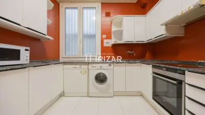 Apartment on Ercilla Street photo 33