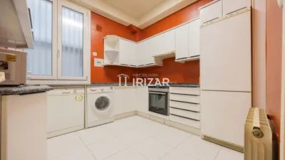 Apartment on Ercilla Street photo 34