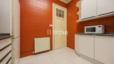 Apartment on Ercilla Street photo 38