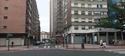 Piso en calle Zubiaurre Pintores Kalea photo 6