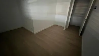 Apartment on Calle de Francia photo 4