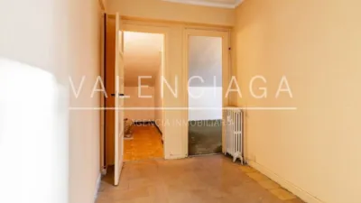 Apartment on Calle de San Martín photo 6