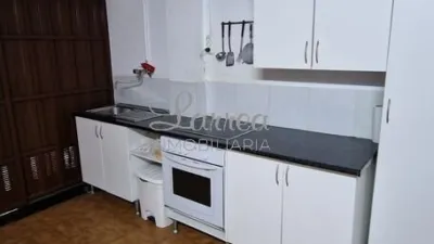 Terraced house on Sabino Arana Street photo 32
